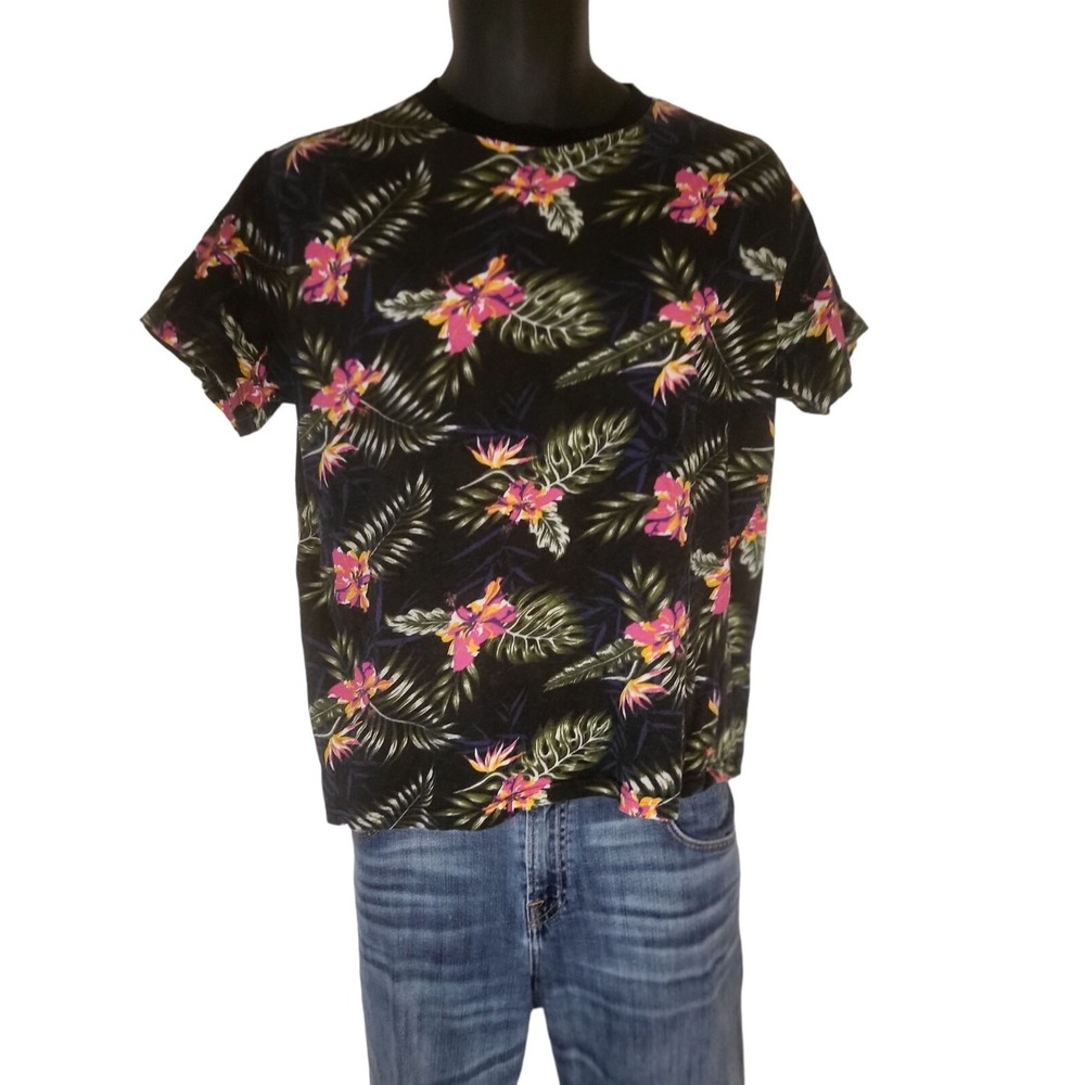 WXYZ Tshirt Mens Sz M Black Hawaiian Floral Short Sleeve All Over Print Casual